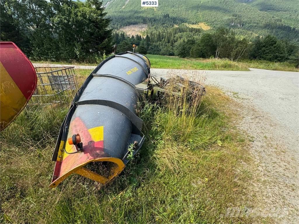 AM Teho 2600 Sniježne daske i  plugovi