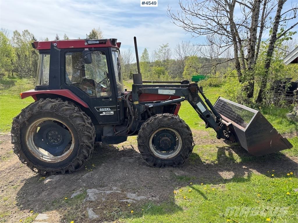 Case IH 685 XL Traktori
