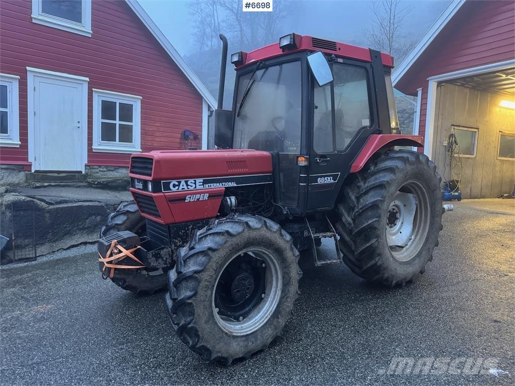Case IH 685 XL Traktori