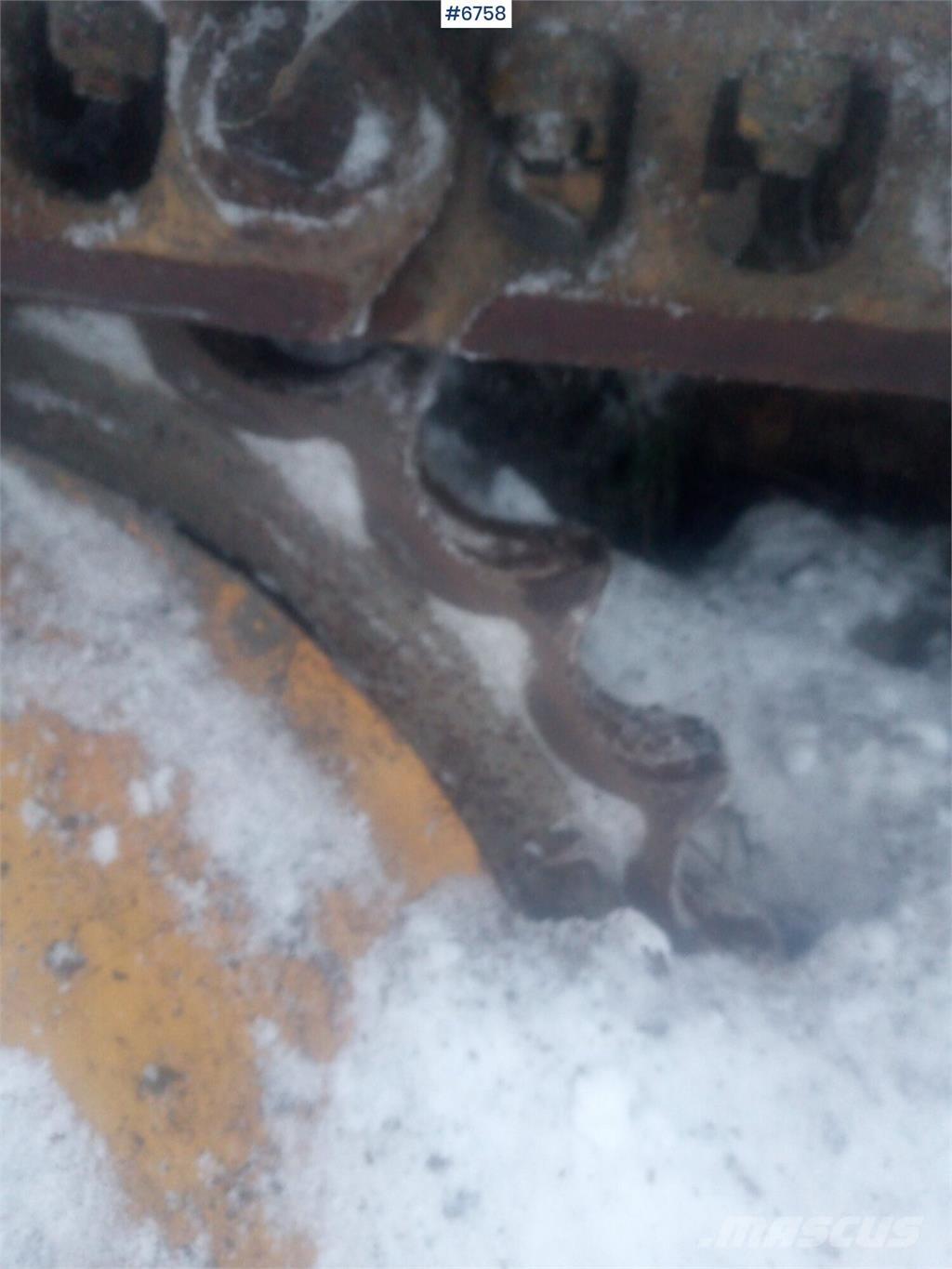 CAT D4 Buldožeri gusjeničari