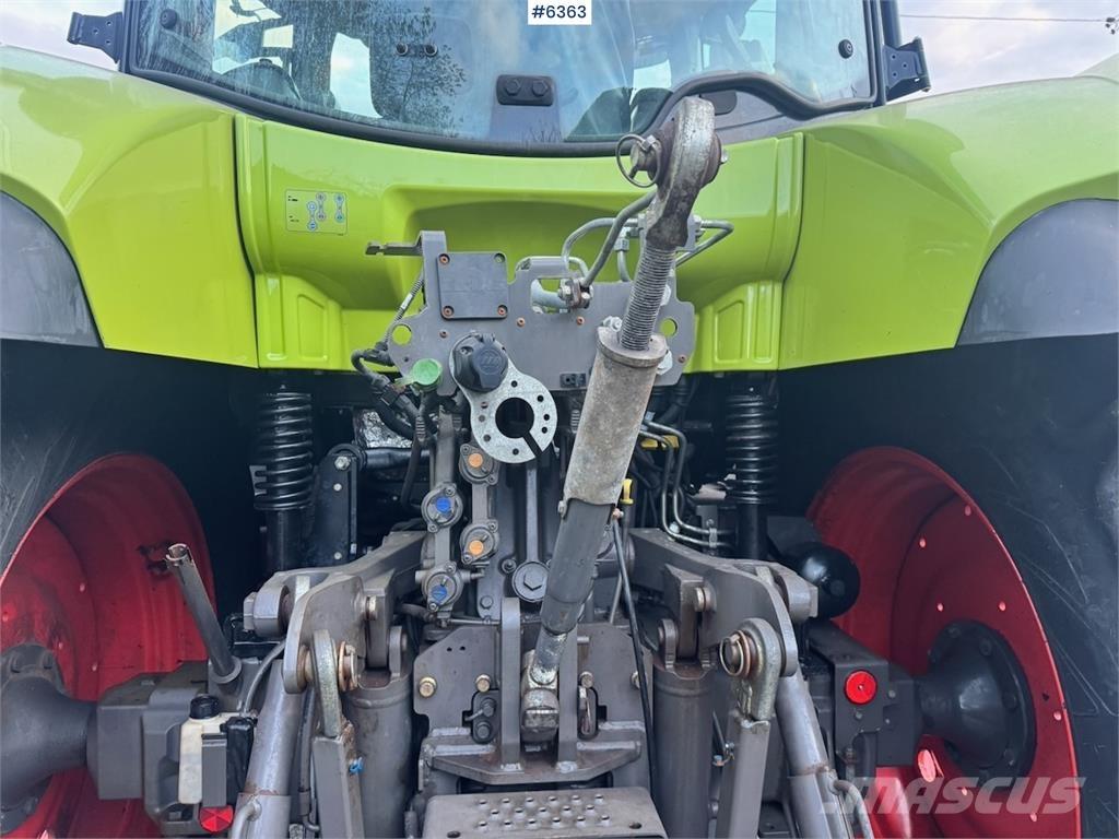 CLAAS Arion 550 Traktori