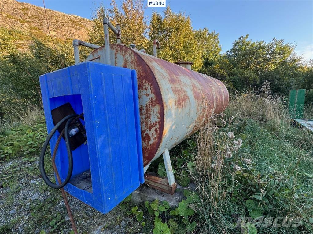  Dieseltank 12000L Ostale komponente
