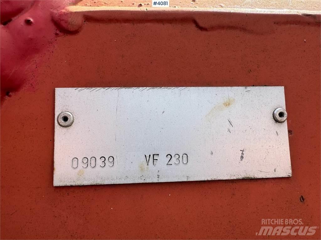 Duun VF 230 Sniježne daske i  plugovi