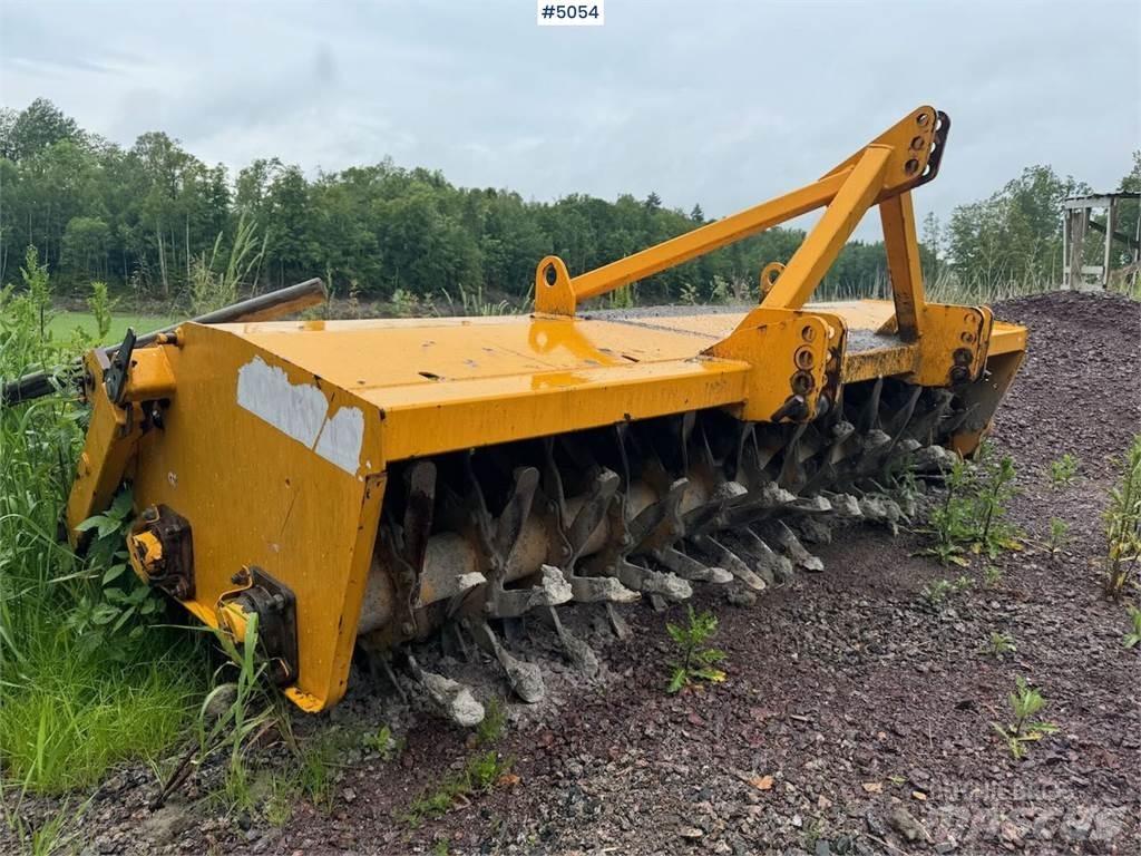  DynaDrive 2600 Drugi strojevi i priključci za obradu zemlje
