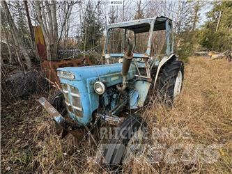 Ford Super Dexta Traktori