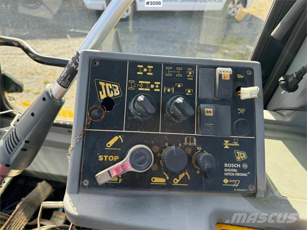 JCB Fastrac 3185 Traktori