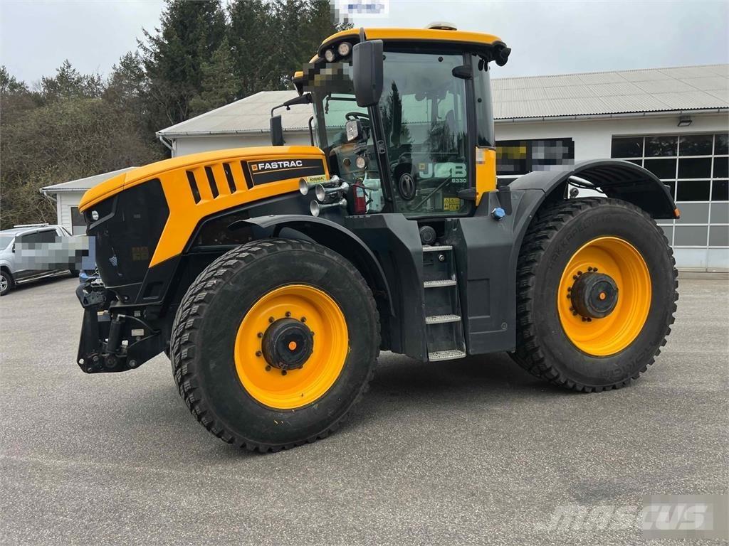 JCB Fastrac 8330 Traktori