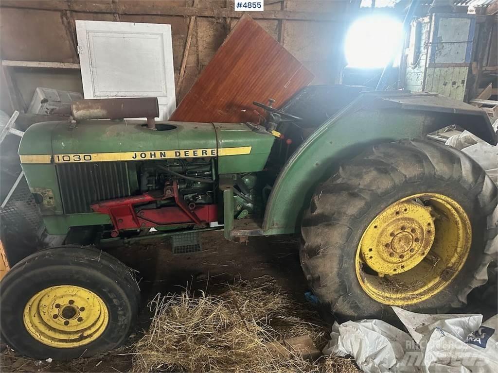 John Deere 1030 Traktori