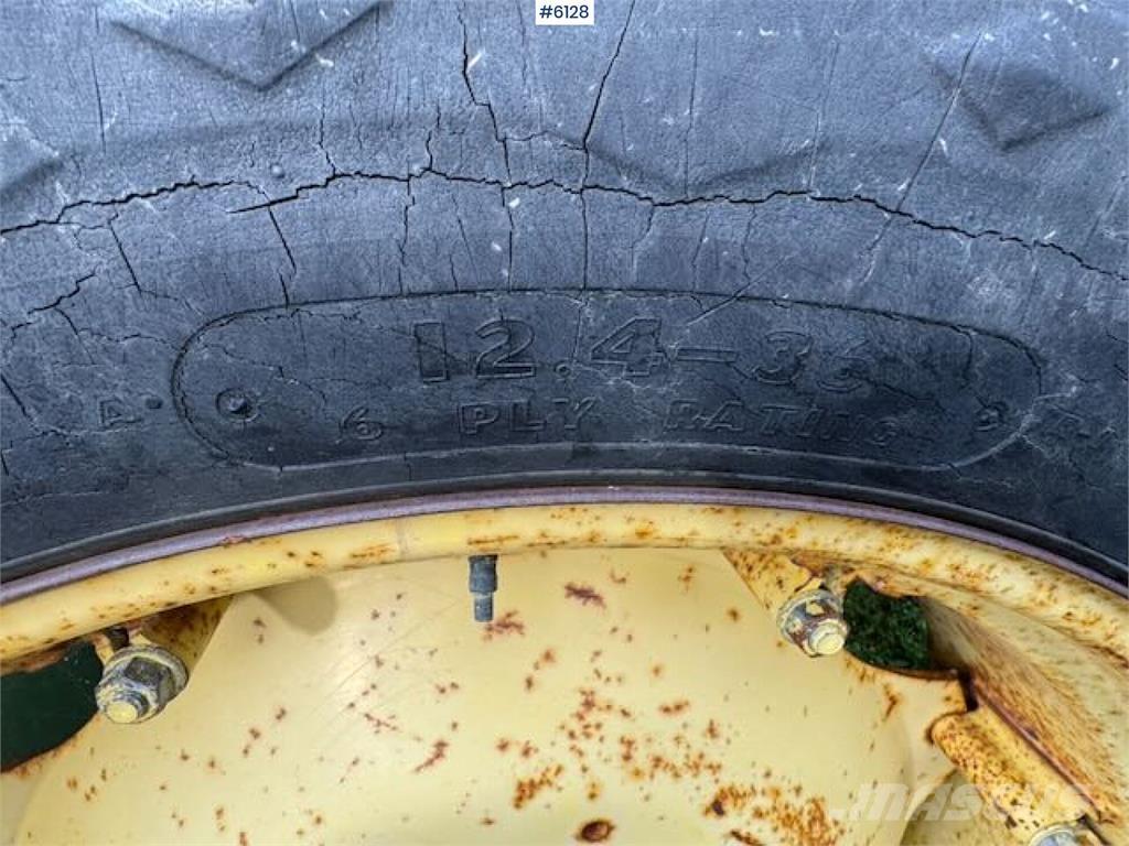 John Deere 1630 Traktori