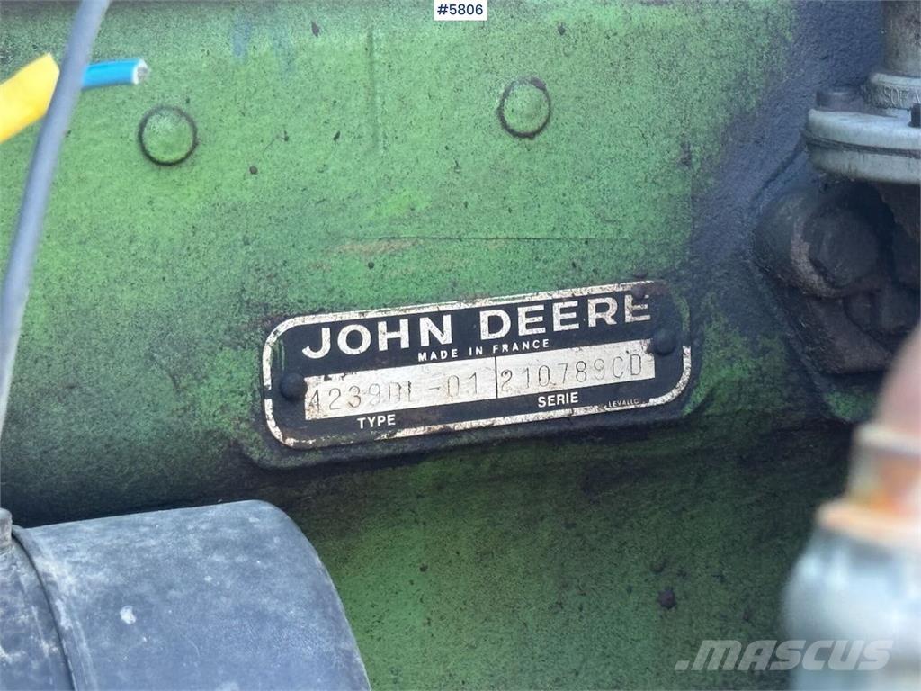 John Deere 2130 Traktori