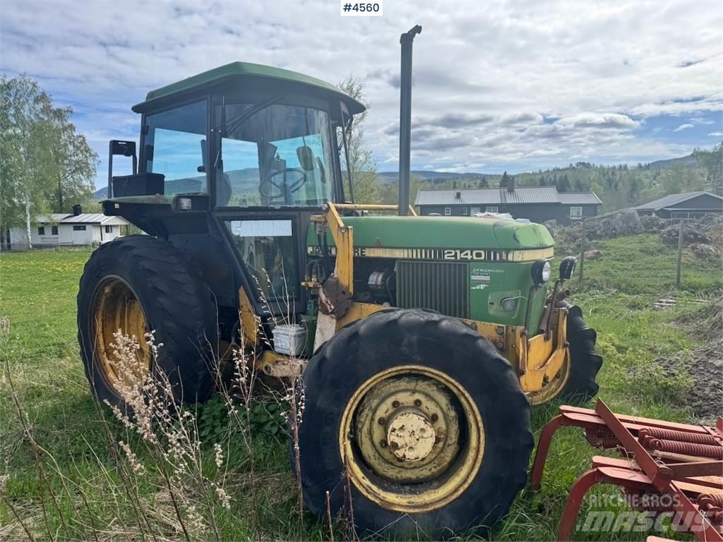 John Deere 2140 Traktori