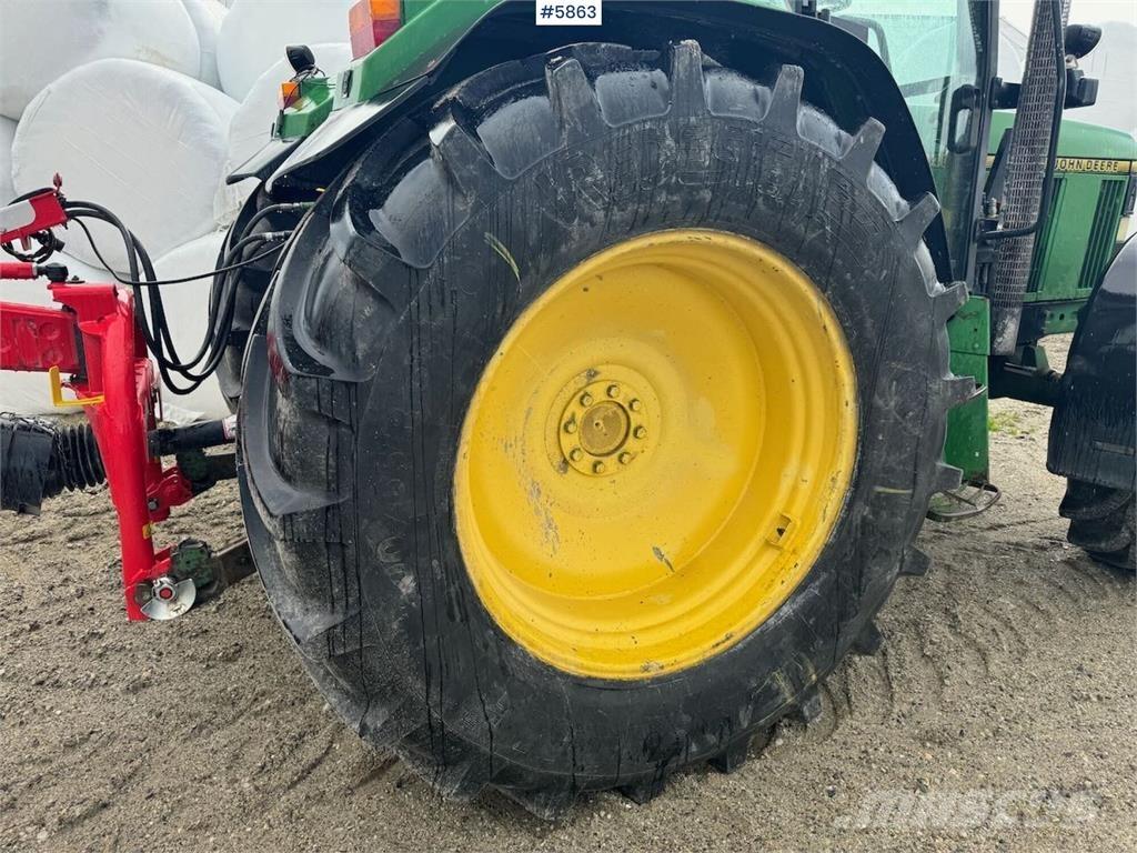 John Deere 6400 Traktori