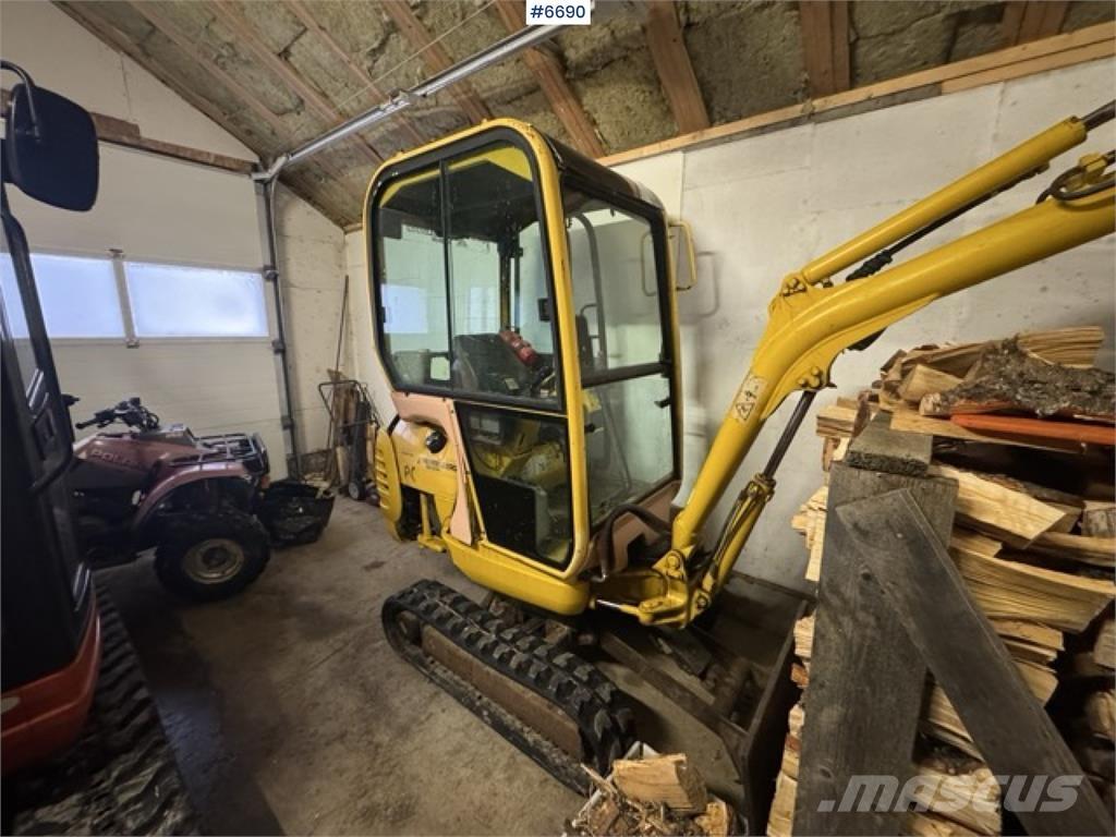 Komatsu PC15R Bageri gusjeničari
