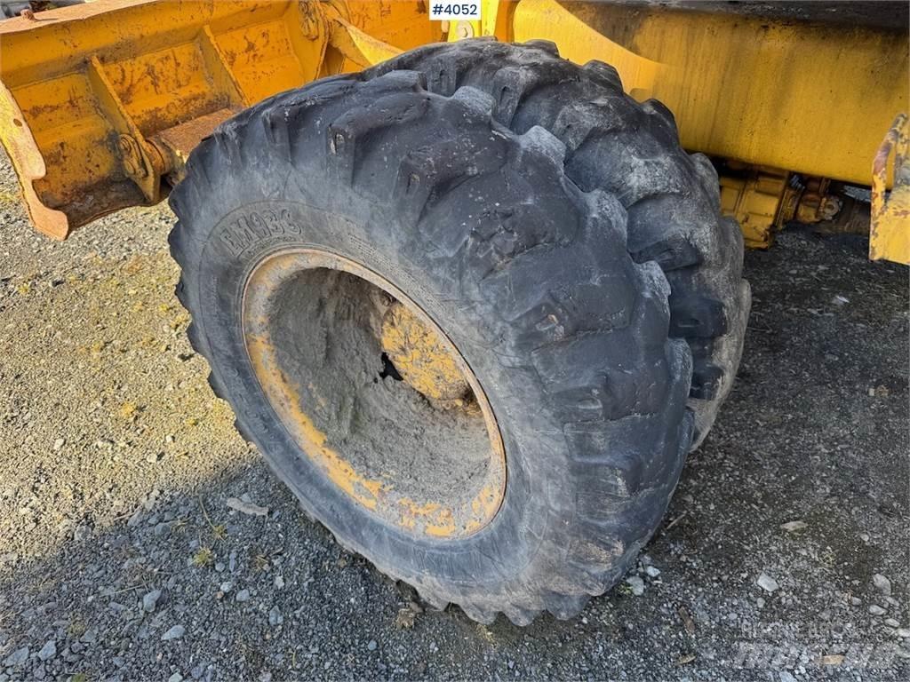 Komatsu PW 110R Bageri gusjeničari