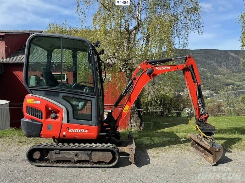 Kubota KX019 Bageri gusjeničari