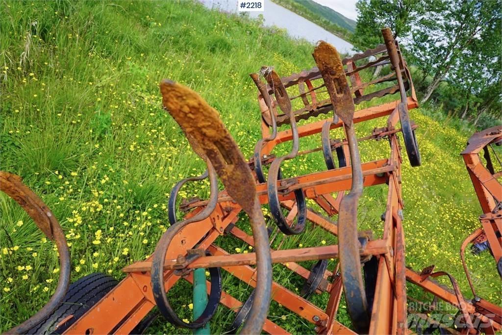 Kverneland Harv Drugi strojevi i priključci za obradu zemlje