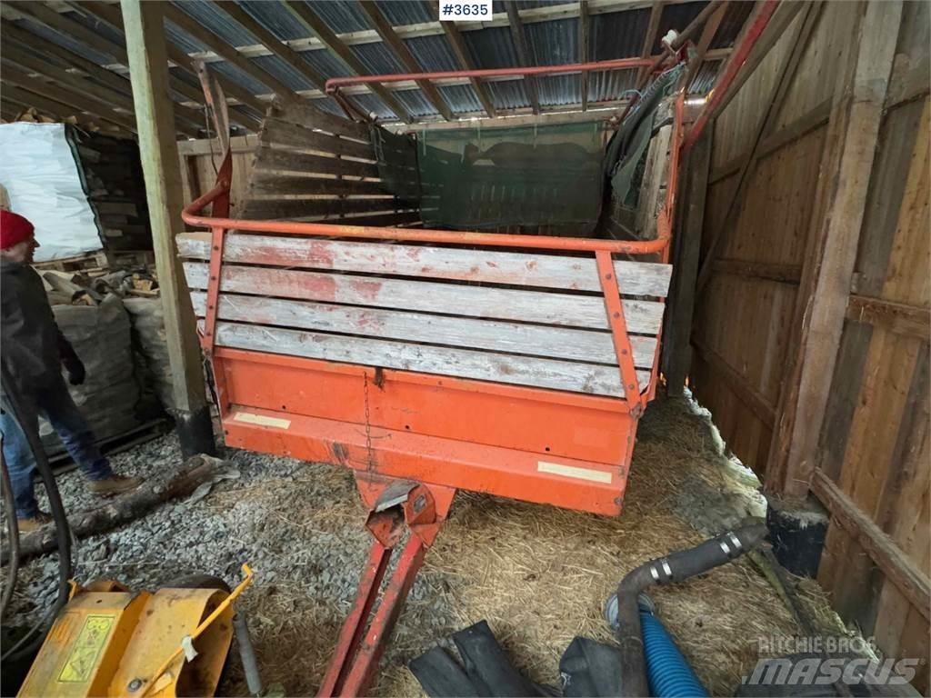 Kverneland UN7000 Samoutovorne prikolice