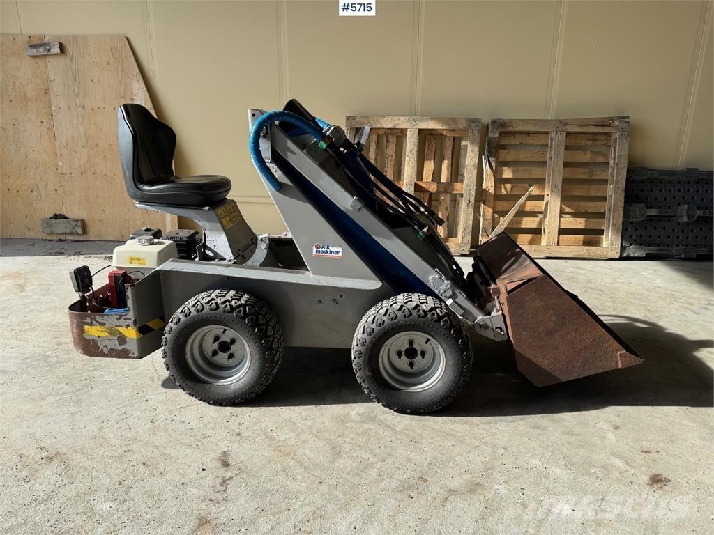 Multione F14B Višenamjenski utovarivači