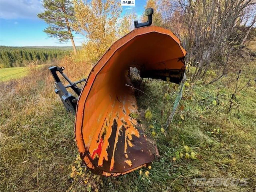  Øveraasen D2285 B Sniježne daske i  plugovi