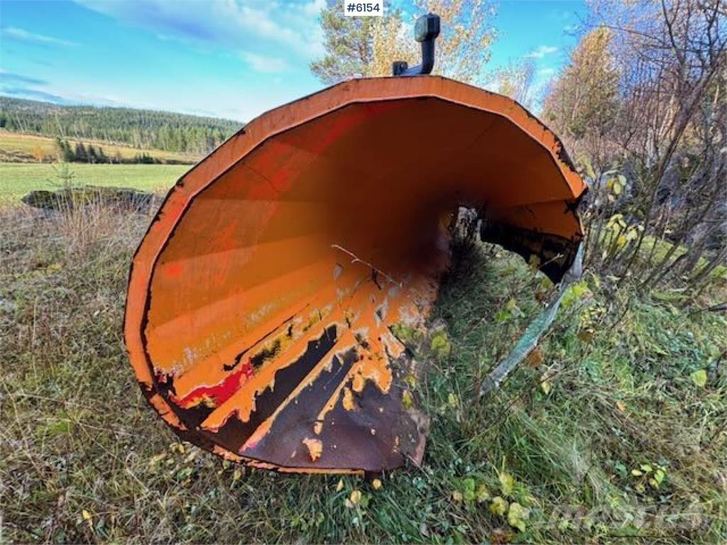  Øveraasen D2285 B Sniježne daske i  plugovi