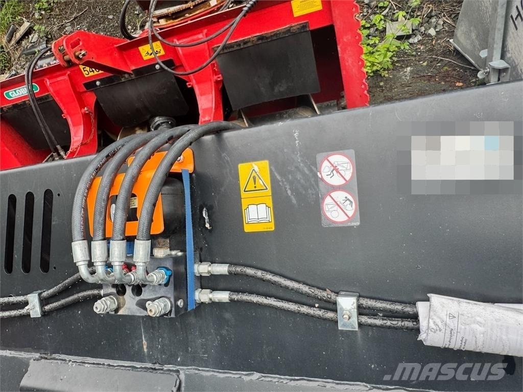 Quicke SC M+ 230 Sniježne daske i  plugovi