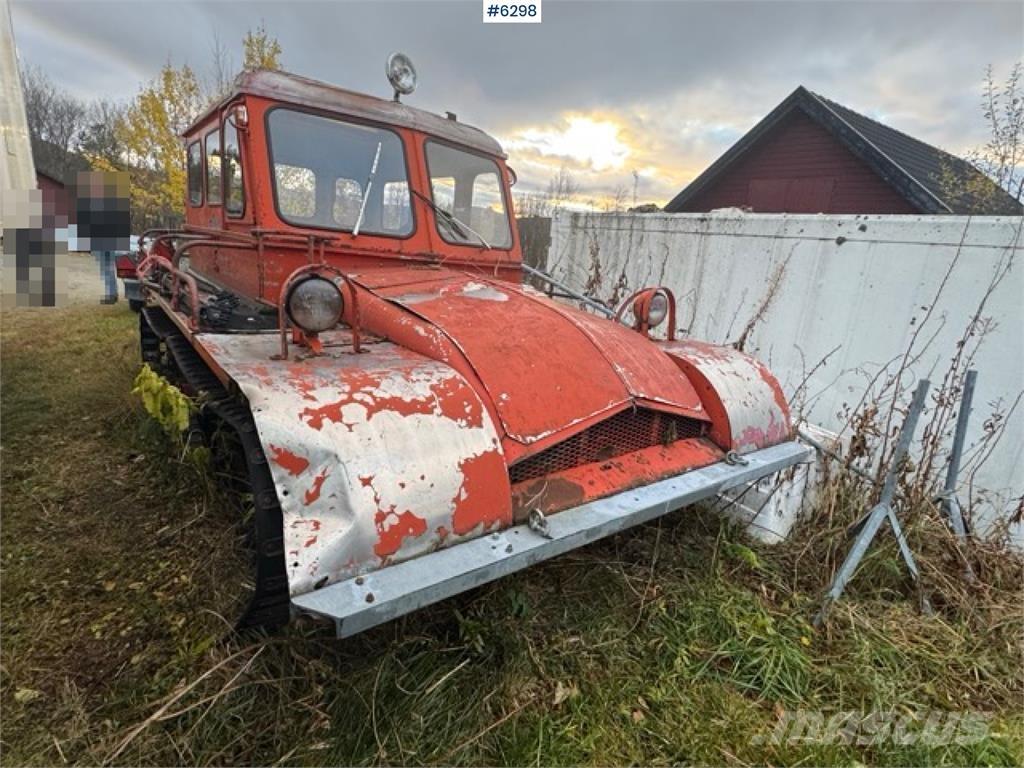  Snow trace St 4 Dostavna vozila / kombiji