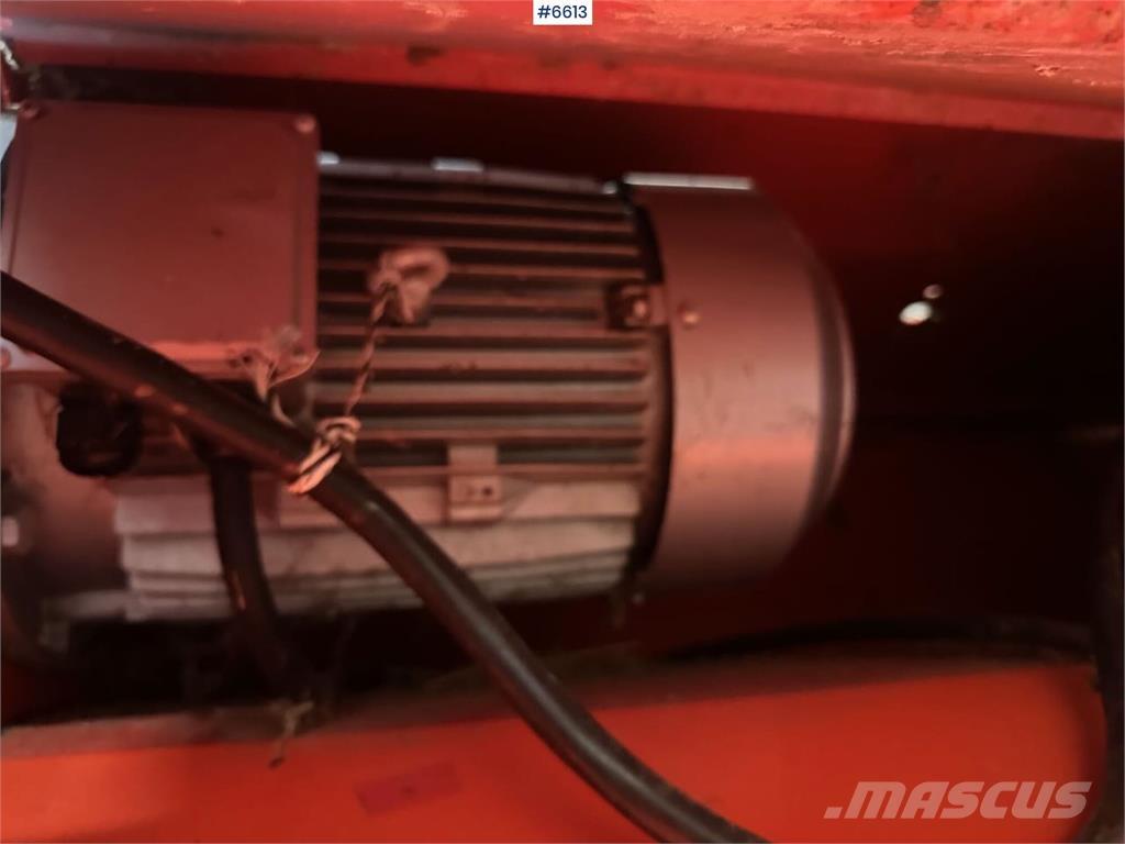 TKS K2 Ostala oprema za žetvu