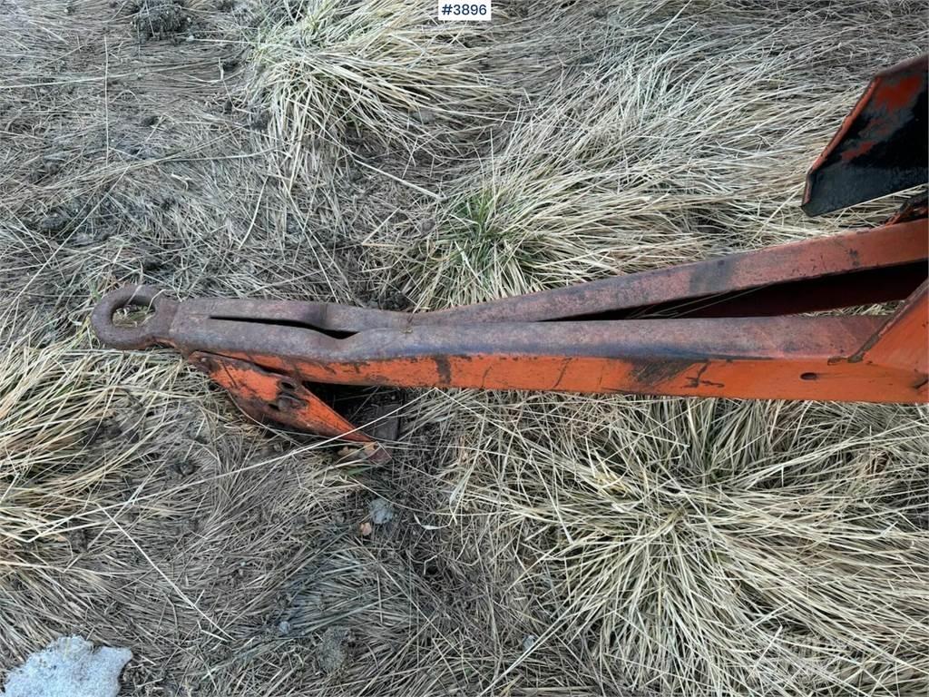Underhaug 7012 Samoutovorne prikolice