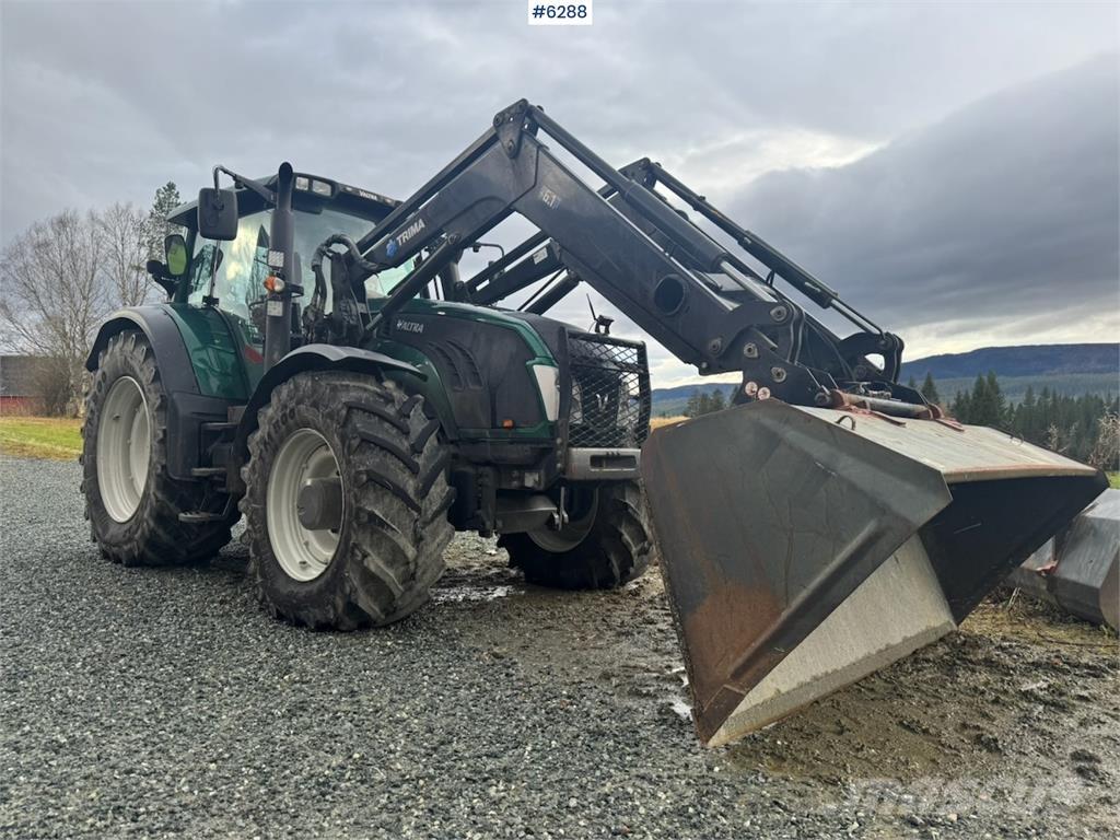 Valtra T203 Traktori