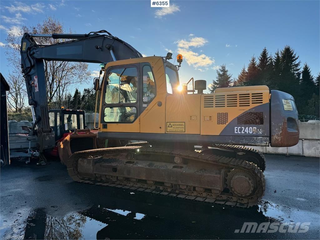 Volvo EC240BNLC Bageri gusjeničari