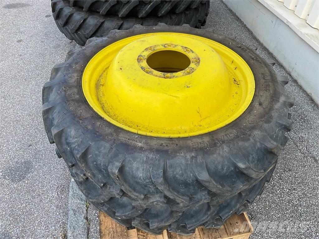  270/95R32 - 340/85R46 Gume, kotači i naplatci