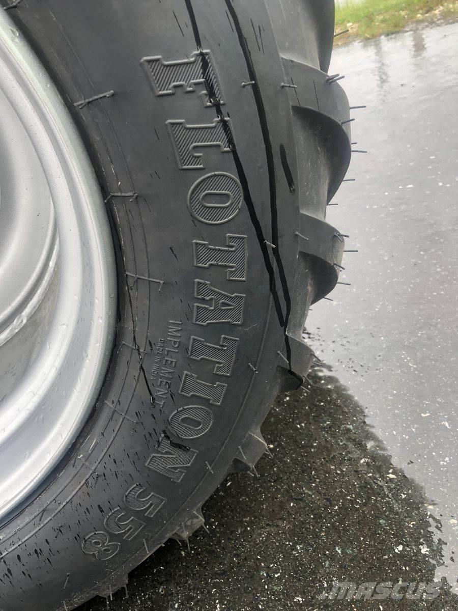 BKT Flotation 558 Gume, kotači i naplatci