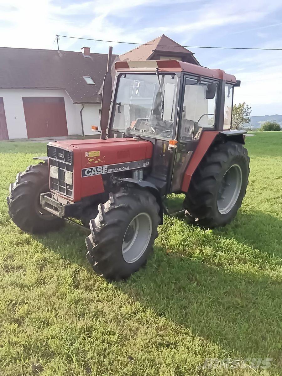 Case IH 833 A Traktori