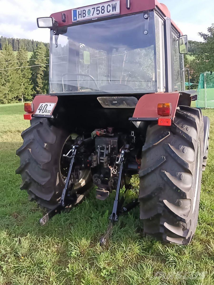 Case IH 833 A Traktori