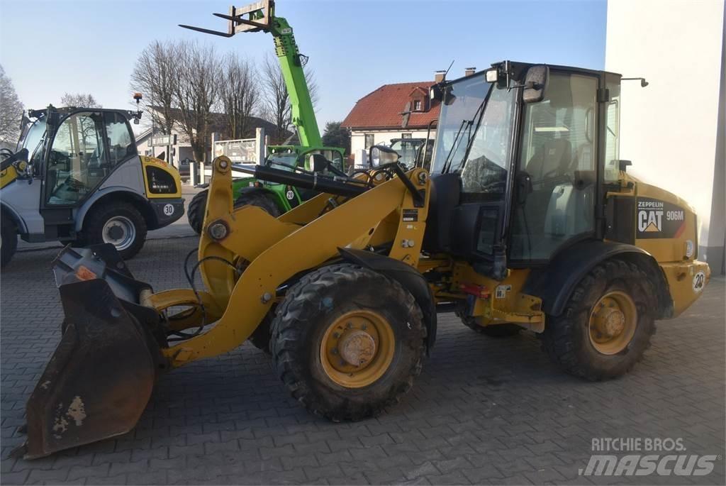 CAT 906M Utovarivači na kotačima