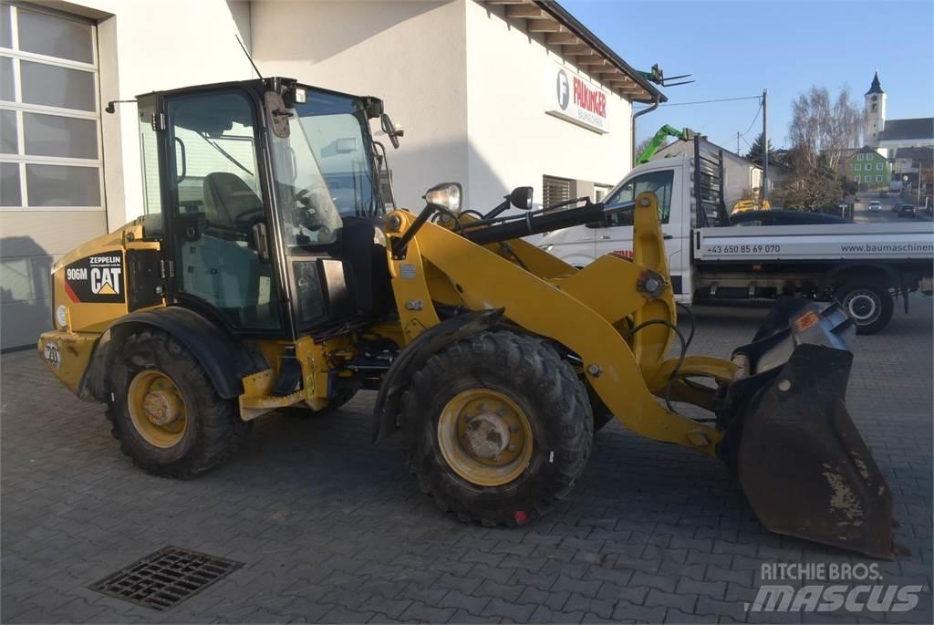 CAT 906M Utovarivači na kotačima