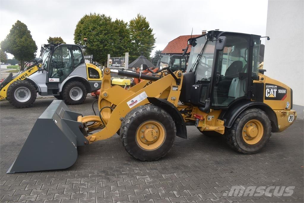 CAT 906M Utovarivači na kotačima