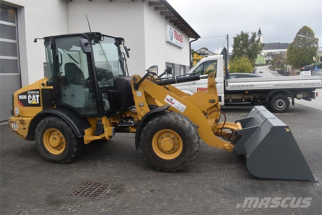 CAT 906M Utovarivači na kotačima