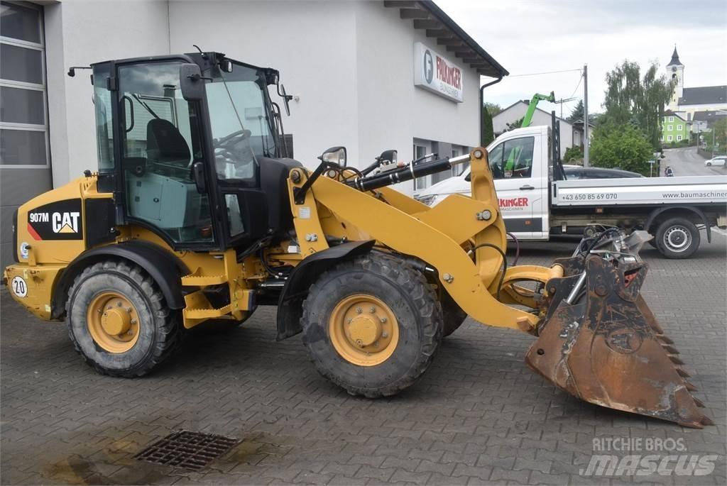 CAT 907M Utovarivači na kotačima