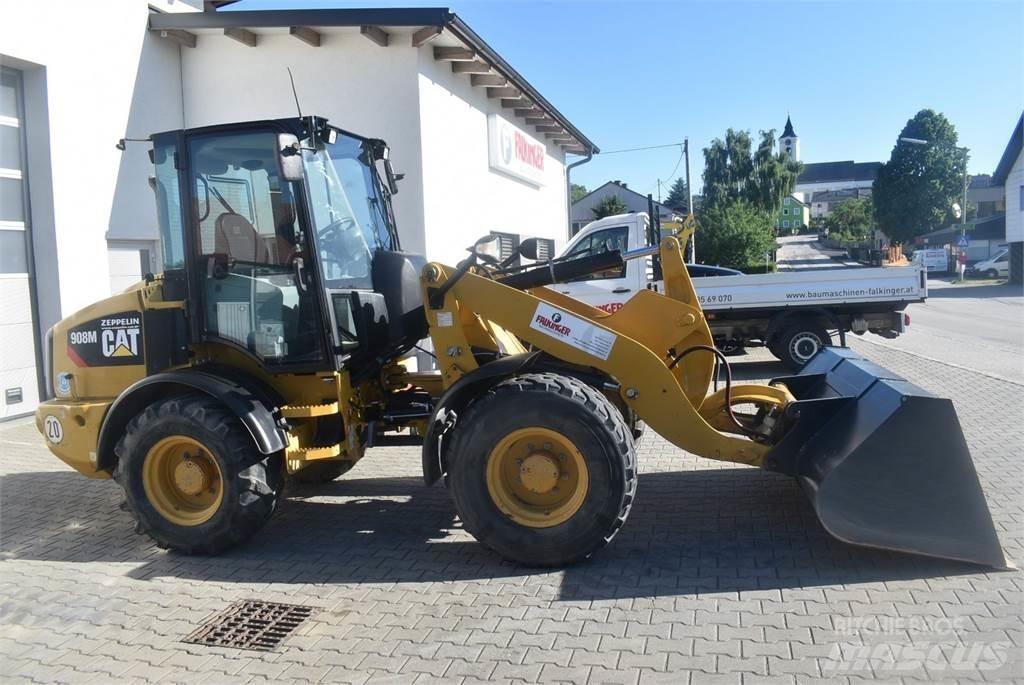 CAT 908M Utovarivači na kotačima