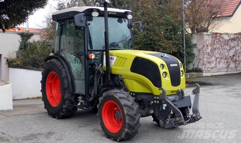 CLAAS Nexos 230 VL Traktori