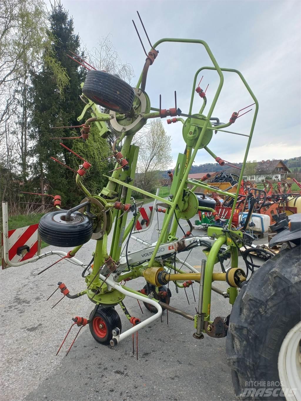 CLAAS Volto 600 Okretači i sakupljači sijena