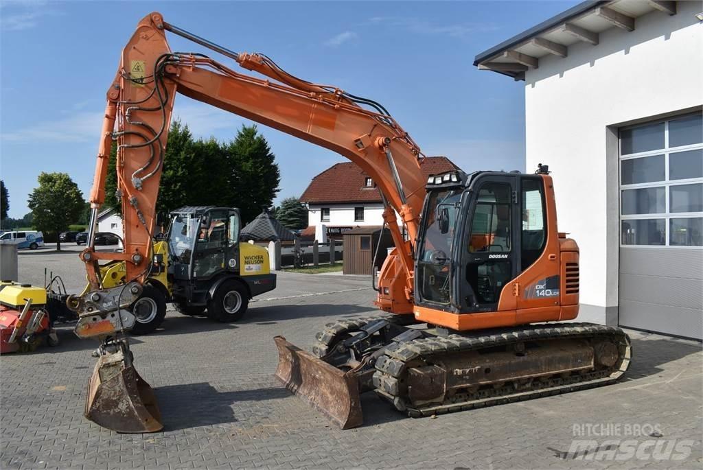 Doosan DX140LCR-3 Mini bageri <7t