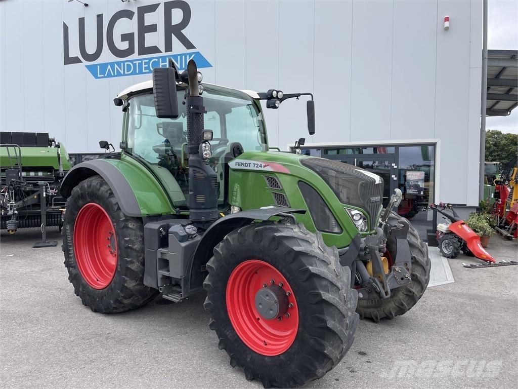 Fendt 724 Vario Traktori
