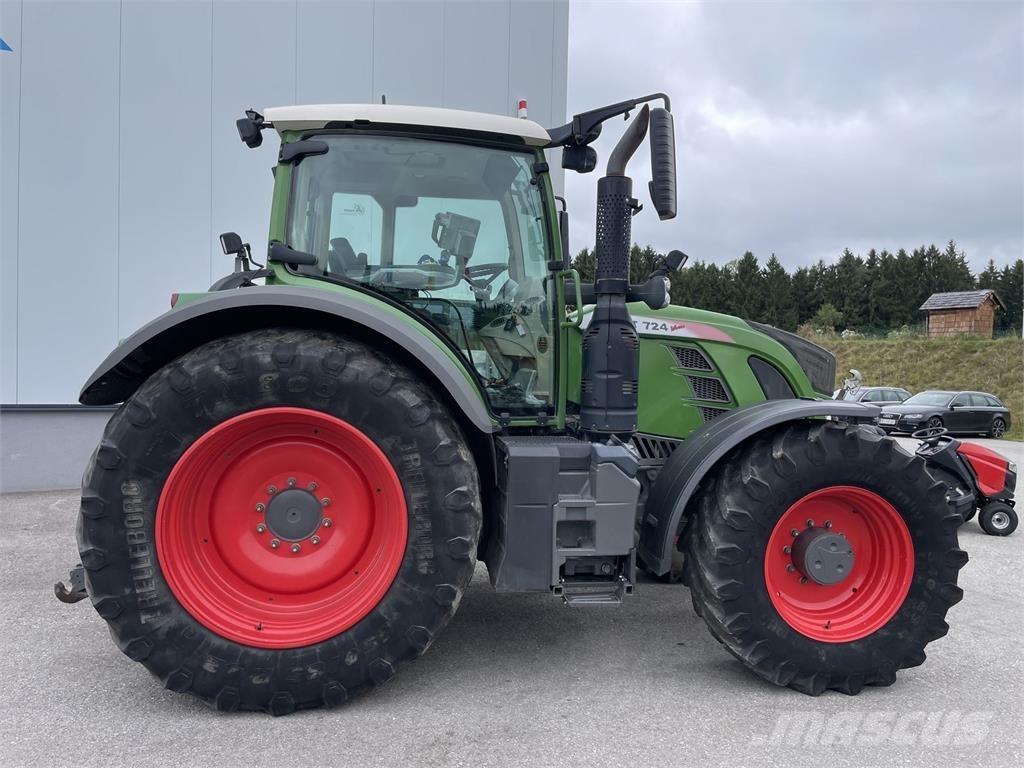Fendt 724 Vario Traktori