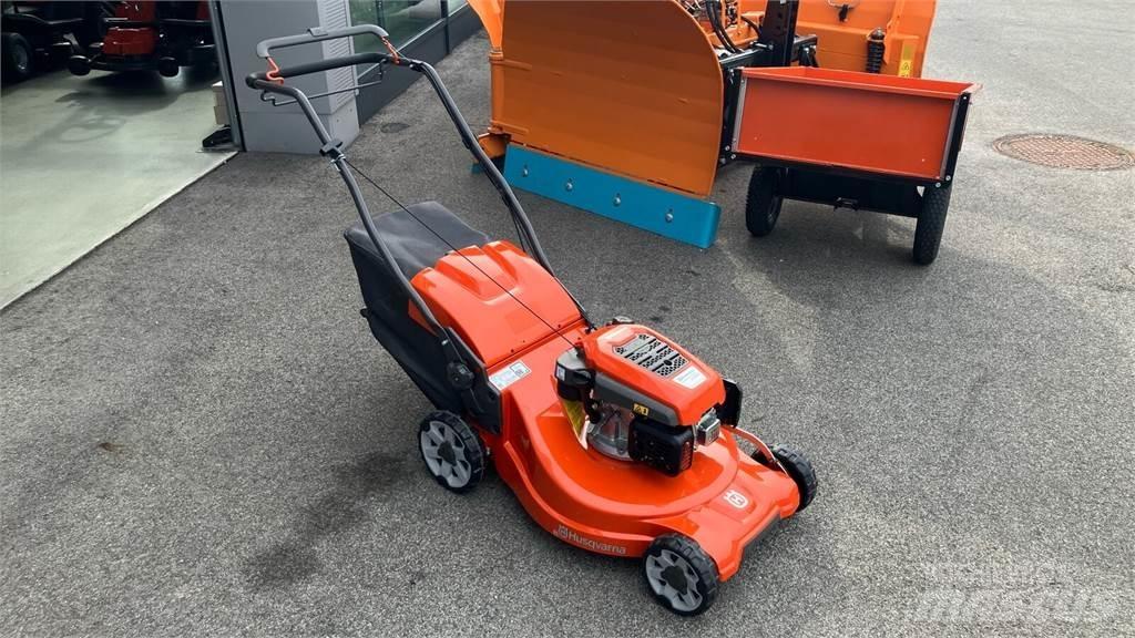 Husqvarna LC 253S Traktorske kosilice