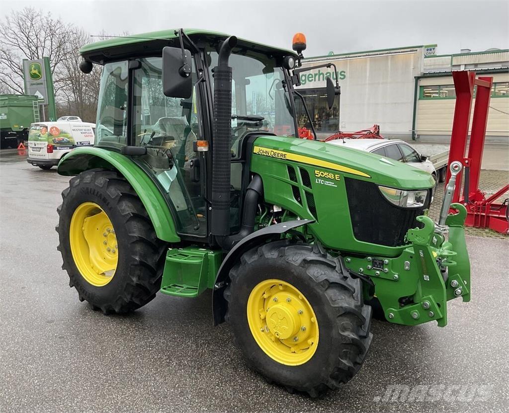 John Deere 5058E Traktori