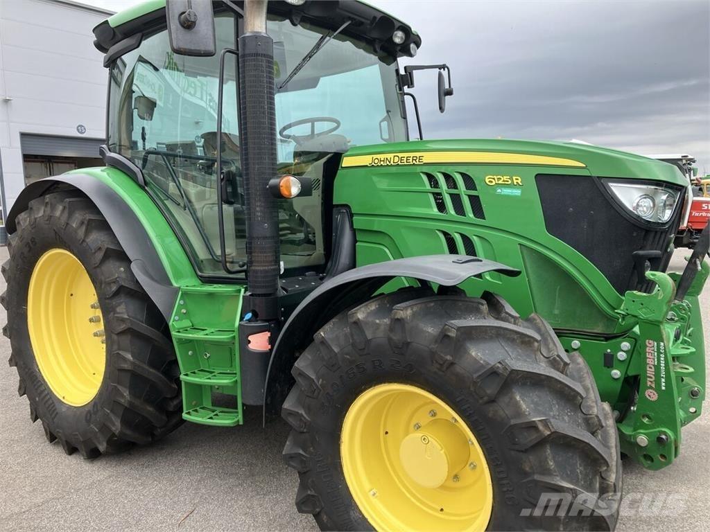 John Deere 6125R Traktori