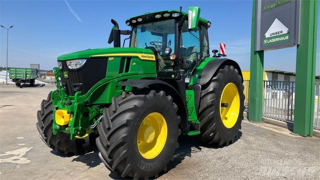 John Deere 6R 215 Traktori