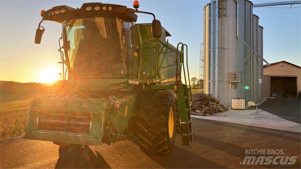 John Deere T550 HM Kombajni